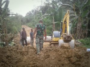 Pra TMMD ke 107, TNI dan Warga Bangun Gorong-Gorong