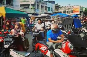 Warga Mulai “Berburu” Panganan Berbuka Puasa