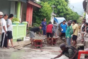 Pemuda Gampong Lambheu Buat Rabat Beton di Lorong Krueng Jreu