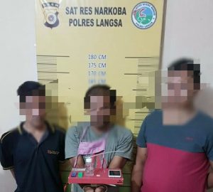 Oknum Polisi dan Dua Sipil Diringkus Saat Nyabu