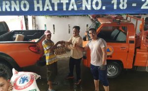 70 KK Korban Banjir Gue Gajah Dapat Sembako
