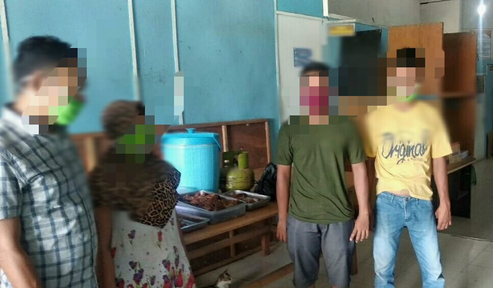 6 Penjual dan Pembeli Nasi Siang Hari Diamankan Satpol PP-WH Aceh Tamiang