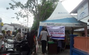 Warga Serbu Opas Gula Bulog Langsa