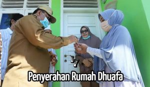 Isak Tangis Warnai Penyerahan Rumah Dhuafa