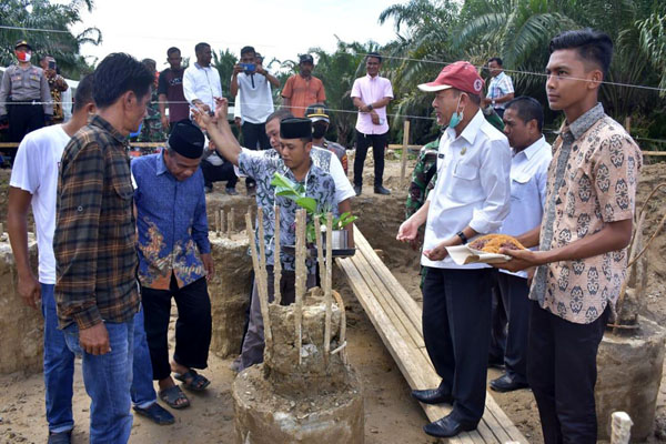 Pembangunan Jembatan Penghubung Pematang Durian-Rantau Bintang Dilajutkan