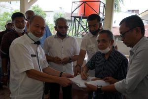 Kadisperindag Aceh Serahkan Pasar Ikan ke Pemkab Atam