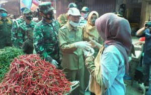 Mursil Turun Pasar, Imbau Warga Pakai Masker