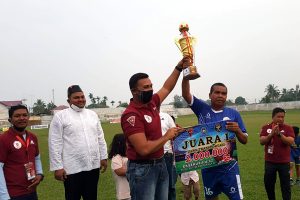 Embun Pagi FC Juara Turnamen Eksekutif U-42 HUT Kemerdekaan