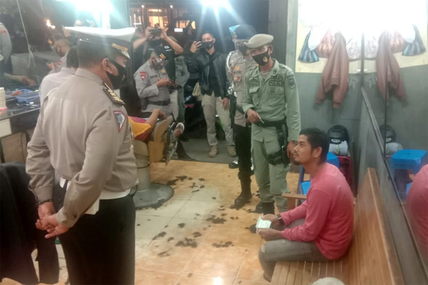 Terjaring Razia Yustisi, 4 Warga Disuruh Baca Al-Fatihah