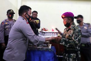 Kapolres Langkat Beri Kejutan pada Yon-8 Marinir