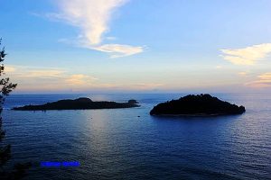 Cerita Tsunami Membalah Pulau