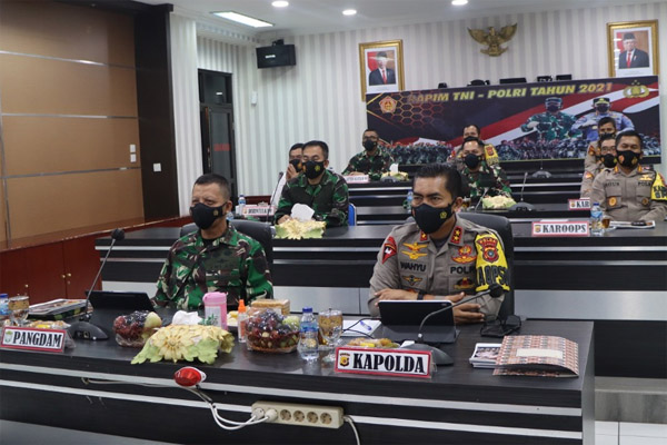 Kapolda Dan Pangdam Ikuti Rapim Tni Polri Halaman 7