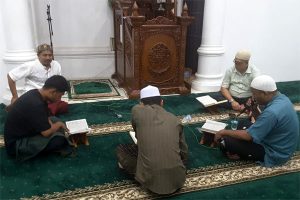 Anak Aceh Perantauan Hidupkan Tadarus di Masjid Aceh Darussalam