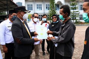1.950 Sertifikat Tanah Gratis Diserahkan pada Masyarakat Bener Meriah