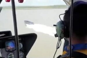 Penampakan Kapal Hantu di Laut