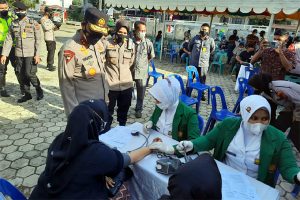 Animo Tinggi, Vaksinasi di Masjid Jami’ Lueng Bata Lebihi Target