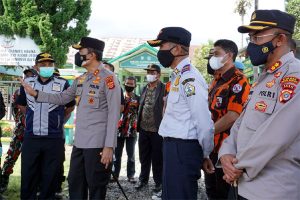 Kapolda Aceh Salurkan Bansos untuk Masyarakat Terdampak Pandemi di Bener Meriah