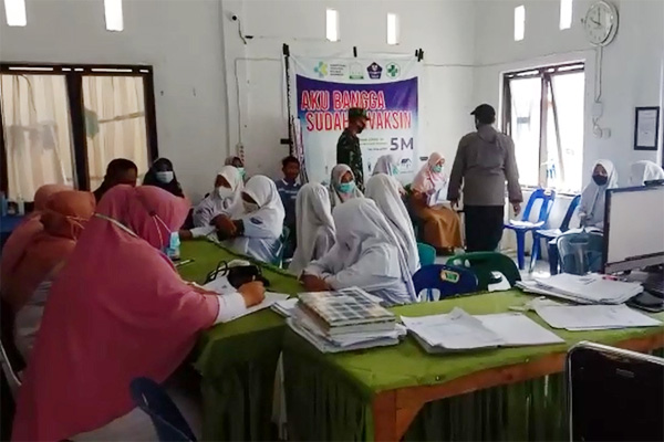 Pelajar Rantau Peureulak Disuntik Vaksin Covid-19