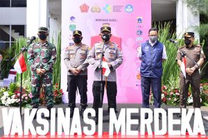 Polri Luncurkan Vaksinasi Merdeka