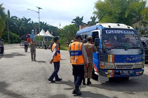 Satgas PPKM Putar Balik 53 Kendaraan di Perbatasan Aceh-Sumut