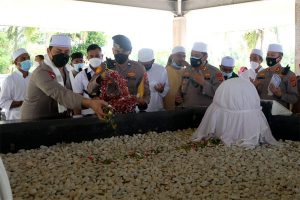 Kapolda Aceh Ziarah ke Makam Habib Bugak di Peusangan