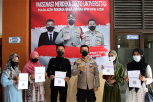 Humas Polda Gelar Vaksinasi Merdeka Go To Universitas