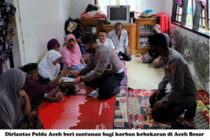 Korban Kebakaran di Aceh Besar dapat Bantuan dari Dir Lantas Polda Aceh