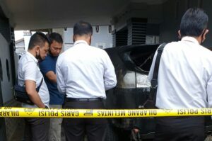 Kasus Pembakaran Mobil Ketua YARA Langsa Beralih Polda Aceh