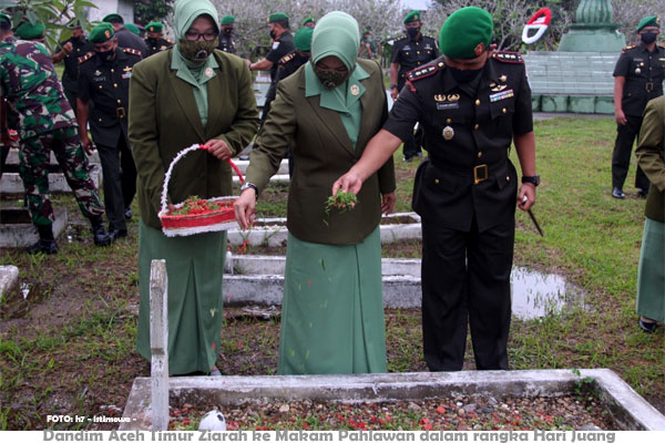 Peringati Hari Juang, Kodim Aceh Timur dan Aceh Barat Ziarah ke TMP