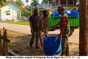 Warga Bagok dan Deno Indah Gotong-royong Sampah