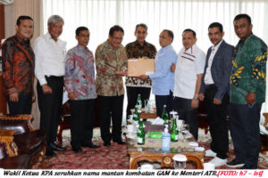 KPA Serah 3.000 Nama Eks Kombatan GAM ke Menteri