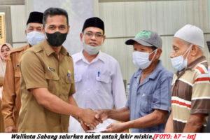 5.465 Fakir dan Miskin di Sabang Terima Zakat