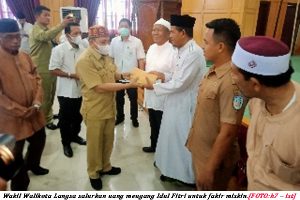 Pemko Langsa Salurkan Uang Meugang Idul Fitri