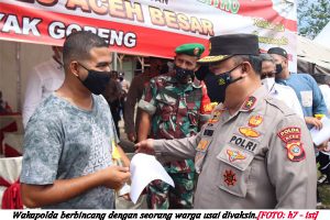 Vaksinasi di Aneuk Galong Ditinjau Wakapolda