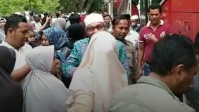 Tangis Haru Sambut Kepulangan Jemaah Haji Langsa dari Tanah Suci