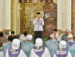 Kepulangan Jemaah Haji Sabang Disambut dengan Peusijuek