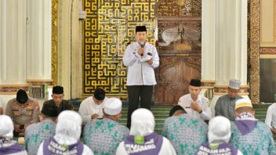 Kepulangan Jemaah Haji Sabang Disambut dengan Peusijuek