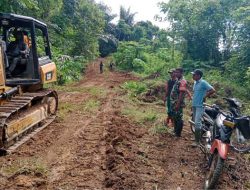 Masyarakat Alue Ie Itam Buka Akses Jalan Pertanian