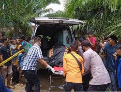 Sesosok Mayat Terapung di Sungai Arakundo