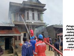Rumah Terbakar Saat Antar Anak Sekolah