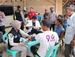 Polda Aceh Salurkan Paket Bansos Korban Banjir Aceh Timur