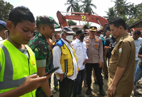 Menteri PUPR Tinjau Banjir Di Aceh Utara | Halaman 7