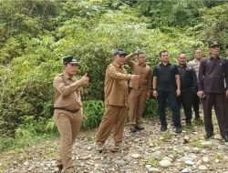 Pj Bupati Aceh Jaya Tinjau Jalan Cot Langsat dan Irigasi