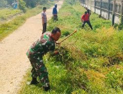 Babinsa Gotong Royong dan Komsos