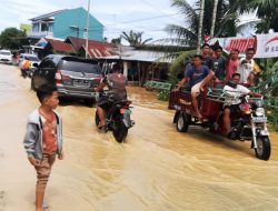 Banjir Surut, Warga Kembali ke Rumah