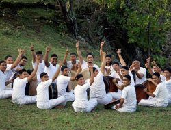Musisi Tradisional Aceh Terima Penghargaan Internasional di Oman