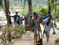 Ibu dan Anak Tewas Terseret Arus Banjir Bah di Agara