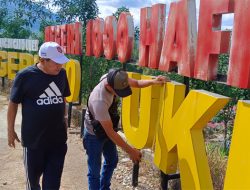 Tipografi Negeri 1000 Bukit Negeri 1000 Hafiz Dibiarkan Rusak, H Idris Arlem Memperbaikinya