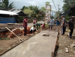 Warga Buat Bangun Jalan ke Meunasah