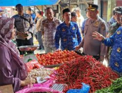 Pj Walikota Langsa Pantau Harga Sembako di Pasar